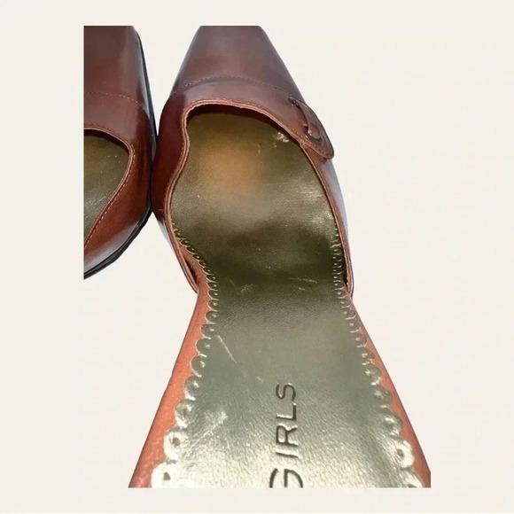 Women’s BCBGIRLS MAXAZRIA SQUARE TWO HEELS BLOCK HEEL COGNAC IN COLOR‎ SIZE 7B - Picture 9 of 15